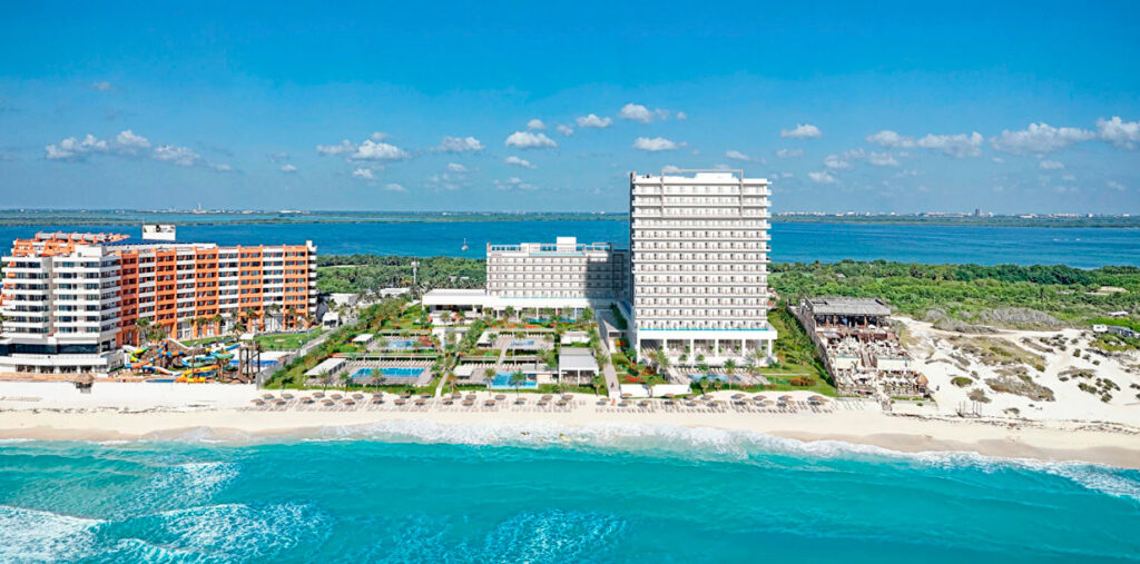 RIU